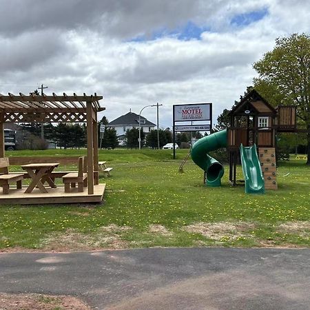 Summerside Motel &Cottages Экстерьер фото