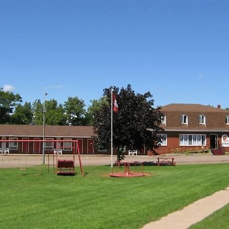 Summerside Motel &Cottages Экстерьер фото